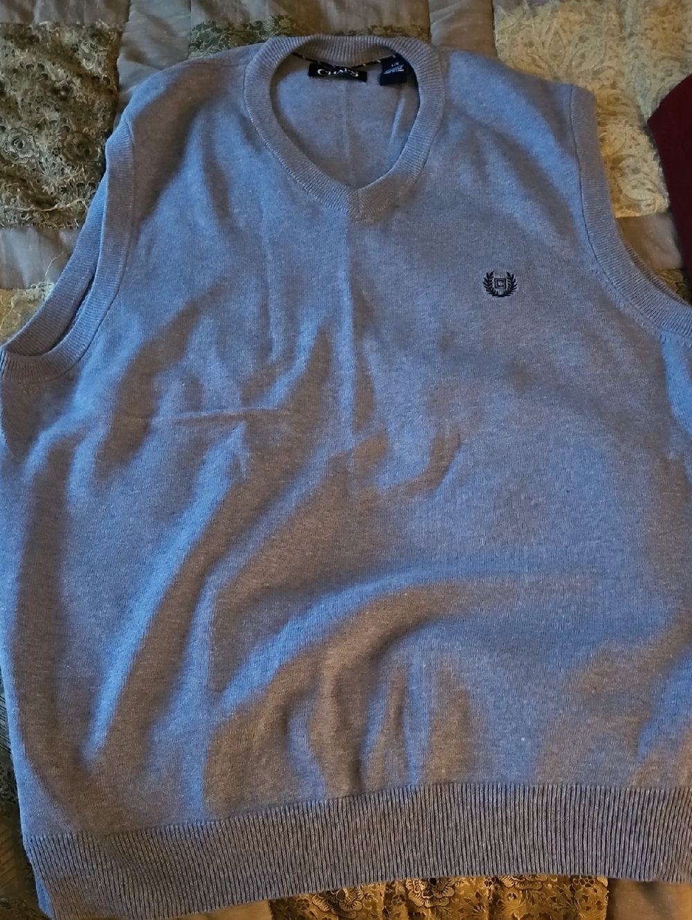 Lot Of 2- Mens Sweater Vest.1 Chaps & 1 Izod.Gray & Burgundy.Only Worn Once!!